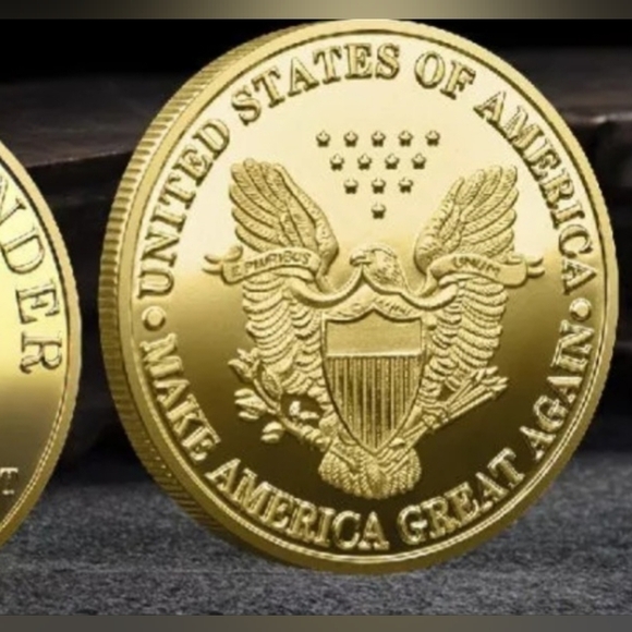 NEW Coin Never Surrender Trump coin collector Politics - Picture 6 of 7